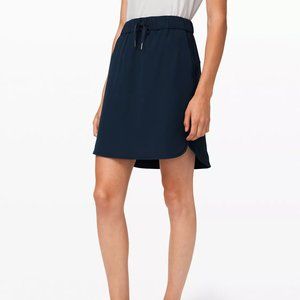 On the Fly Mid-Rise Skirt Woven